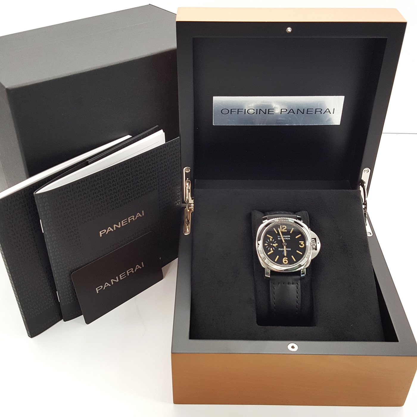 PAM00631 Panerai Luminor Marina Mechanical with manual winding