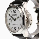 PAM00499 Panerai Luminor 1950 Automatic mechanical, Panerai P.9000 calibre, executed entirely by Panerai, 13? lignes, 7.9 mm thick, 28 jewels, Glucydur? balance, 28,800 alternations/hour. Incabloc? anti-shock device. Power reserve 3 days, two barrels. 197 components