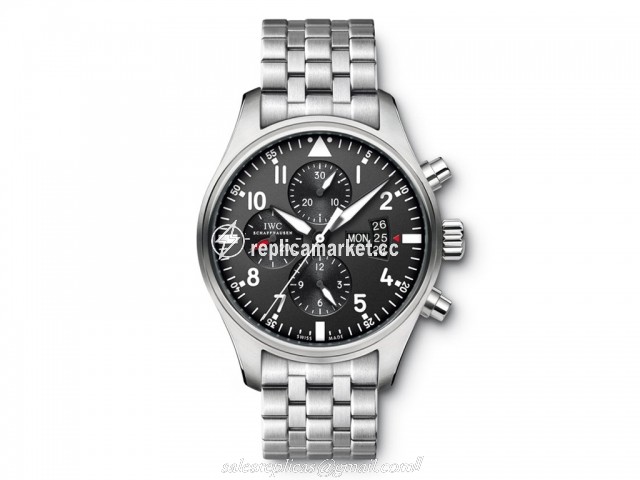 IW377704 IWC Pilots Watch Automatic